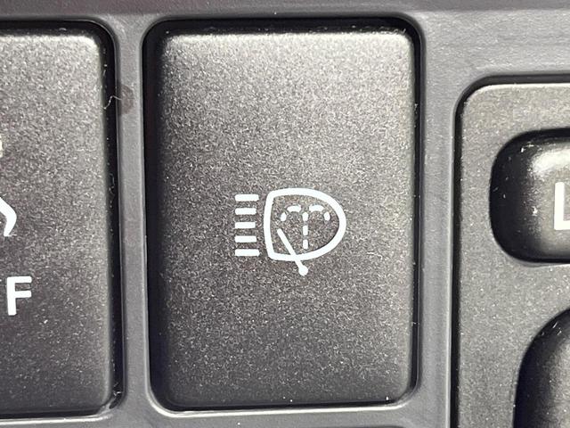 プリウス Sツーリングセレクション 禁煙車 SDナビ バックカメラ スマートキー LEDヘッド ビルトインETC 純正17インチアルミ オートライト オートエアコン Bluetooth CD(24枚目)