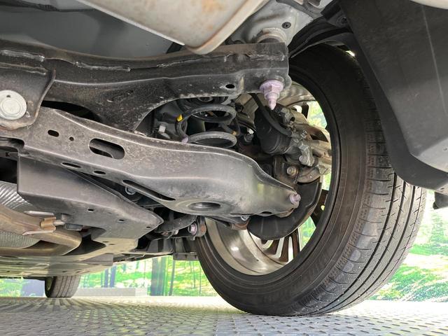 プリウス Ｚ　禁煙車　ガラスルーフ　純正１２型ディスプレイ　周囲カメラ　衝突被害軽減システム　レーダークルーズ　電動リアゲート　前席シートエアコン　パワーシート　ドラレコ　コーナーセンサー　ＬＥＤヘッド　ＥＴＣ（20枚目）