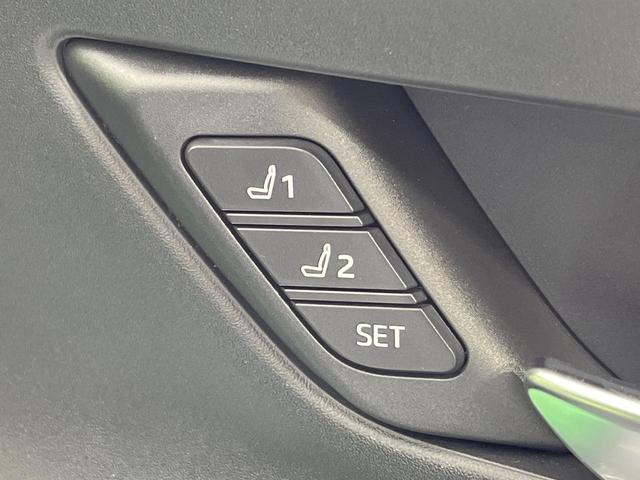 プリウス Ｚ　禁煙車　ガラスルーフ　純正１２型ディスプレイ　周囲カメラ　衝突被害軽減システム　レーダークルーズ　電動リアゲート　前席シートエアコン　パワーシート　ドラレコ　コーナーセンサー　ＬＥＤヘッド　ＥＴＣ（26枚目）