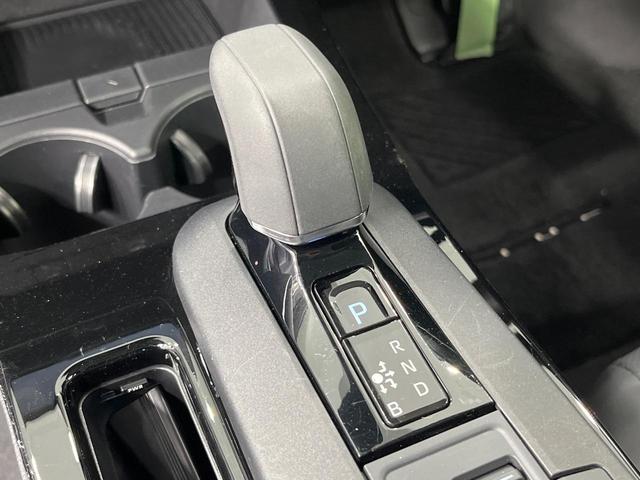 プリウス Ｚ　禁煙車　ガラスルーフ　純正１２型ディスプレイ　周囲カメラ　衝突被害軽減システム　レーダークルーズ　電動リアゲート　前席シートエアコン　パワーシート　ドラレコ　コーナーセンサー　ＬＥＤヘッド　ＥＴＣ（37枚目）
