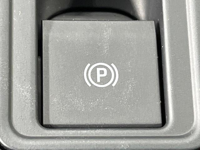 プリウス Ｚ　禁煙車　ガラスルーフ　純正１２型ディスプレイ　周囲カメラ　衝突被害軽減システム　レーダークルーズ　電動リアゲート　前席シートエアコン　パワーシート　ドラレコ　コーナーセンサー　ＬＥＤヘッド　ＥＴＣ（38枚目）
