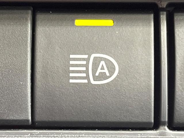 プリウス Ｚ　禁煙車　ガラスルーフ　純正１２型ディスプレイ　周囲カメラ　衝突被害軽減システム　レーダークルーズ　電動リアゲート　前席シートエアコン　パワーシート　ドラレコ　コーナーセンサー　ＬＥＤヘッド　ＥＴＣ（53枚目）