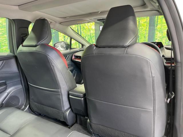 プリウス Ｚ　禁煙車　ガラスルーフ　純正１２型ディスプレイ　周囲カメラ　衝突被害軽減システム　レーダークルーズ　電動リアゲート　前席シートエアコン　パワーシート　ドラレコ　コーナーセンサー　ＬＥＤヘッド　ＥＴＣ（61枚目）