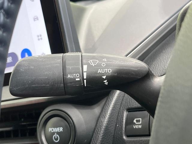 プリウス Ｚ　禁煙車　ガラスルーフ　純正１２型ディスプレイ　周囲カメラ　衝突被害軽減システム　レーダークルーズ　電動リアゲート　前席シートエアコン　パワーシート　ドラレコ　コーナーセンサー　ＬＥＤヘッド　ＥＴＣ（63枚目）