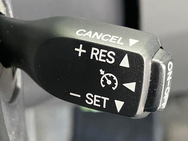 �y�N���[�Y�R���g���[���z�������H�����N���N���s�B�A�N�Z���𗣂��Ă���葬�x�ő��s���ł��A�������^�]���̕��S���y���I�����E�������ȒP�ȃX�C�b�`����Œ����ł��܂��B