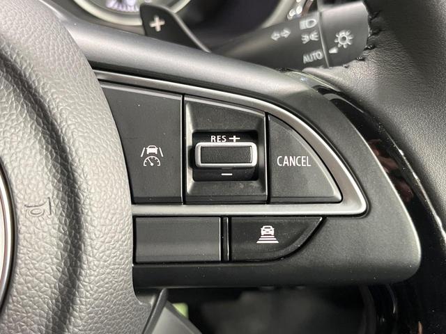 フロンクス ベースグレード　禁煙車　全周囲カメラ　純正９型ナビ　衝突被害軽減システム　レーダークルーズ　ドラレコ　コーナーセンサー　置くだけ充電　シートヒーター　ＬＥＤヘッド　ＥＴＣ　純正１６インチアルミ　車線逸脱警報（5枚目）