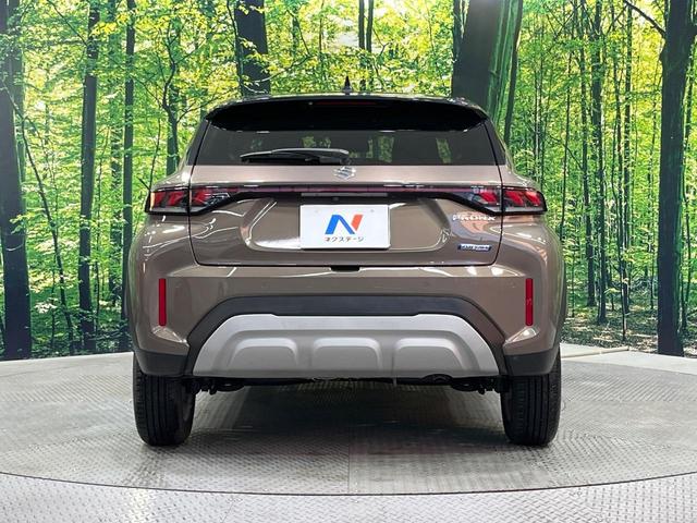 フロンクス ベースグレード　禁煙車　全周囲カメラ　純正９型ナビ　衝突被害軽減システム　レーダークルーズ　ドラレコ　コーナーセンサー　置くだけ充電　シートヒーター　ＬＥＤヘッド　ＥＴＣ　純正１６インチアルミ　車線逸脱警報（15枚目）