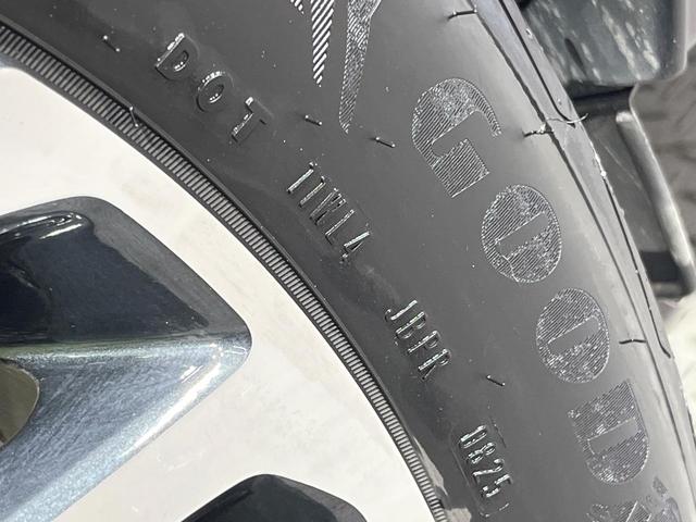 フロンクス ベースグレード　禁煙車　全周囲カメラ　純正９型ナビ　衝突被害軽減システム　レーダークルーズ　ドラレコ　コーナーセンサー　置くだけ充電　シートヒーター　ＬＥＤヘッド　ＥＴＣ　純正１６インチアルミ　車線逸脱警報（27枚目）