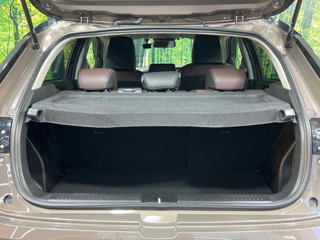 フロンクス ベースグレード　禁煙車　全周囲カメラ　純正９型ナビ　衝突被害軽減システム　レーダークルーズ　ドラレコ　コーナーセンサー　置くだけ充電　シートヒーター　ＬＥＤヘッド　ＥＴＣ　純正１６インチアルミ　車線逸脱警報（48枚目）