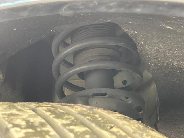 ヴェゼル ハイブリッドＲＳ・ホンダセンシング　禁煙車　純正ＳＤナビ　バックカメラ　衝突被害軽減システム　レーダークルーズ　シートヒーター　純正１８インチアルミ　車線逸脱警報　オートエアコン　Ｂｌｕｅｔｏｏｔｈ　ハーフレザーシート　ＤＶＤ再生（23枚目）