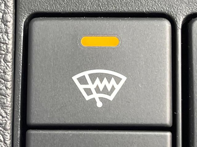 ヴェゼル ハイブリッドＲＳ・ホンダセンシング　禁煙車　純正ＳＤナビ　バックカメラ　衝突被害軽減システム　レーダークルーズ　シートヒーター　純正１８インチアルミ　車線逸脱警報　オートエアコン　Ｂｌｕｅｔｏｏｔｈ　ハーフレザーシート　ＤＶＤ再生（45枚目）