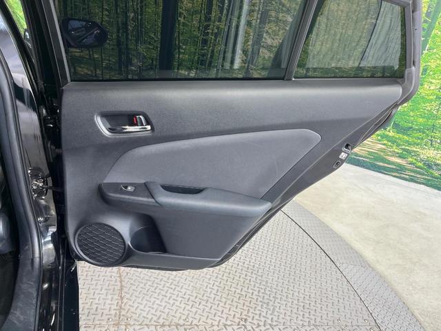 プリウス Ａツーリングセレクション　禁煙車　純正９型ナビ　バックカメラ　衝突被害軽減システム　レーダークルーズ　ＢＳＭ　ドラレコ　コーナーセンサー　シートヒーター　ＬＥＤヘッド　ＥＴＣ　純正１８インチアルミ　車線逸脱警報　オートライト（38枚目）