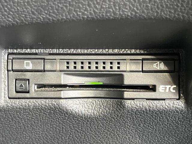 プリウス Ａツーリングセレクション　禁煙車　純正９型ナビ　バックカメラ　衝突被害軽減システム　レーダークルーズ　ＢＳＭ　ドラレコ　コーナーセンサー　シートヒーター　ＬＥＤヘッド　ＥＴＣ　純正１８インチアルミ　車線逸脱警報　オートライト（41枚目）