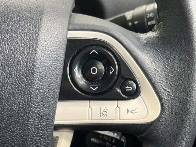 プリウス Ａツーリングセレクション　禁煙車　純正９型ナビ　バックカメラ　衝突被害軽減システム　レーダークルーズ　ＢＳＭ　ドラレコ　コーナーセンサー　シートヒーター　ＬＥＤヘッド　ＥＴＣ　純正１８インチアルミ　車線逸脱警報　オートライト（52枚目）