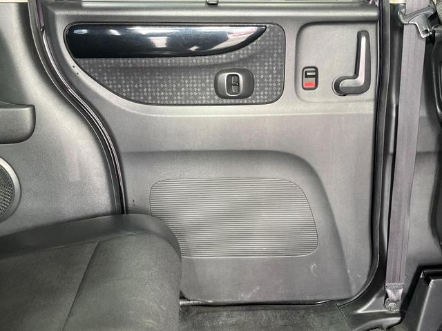 N-BOXカスタム G・ターボLパッケージ 禁煙車 両側電動ドア 純正SDナビ バックカメラ 合皮コンビシート スマートキー HIDヘッド ETC クルコン 純正15インチアルミ オートエアコン Bluetooth CD DVD再生(38枚目)