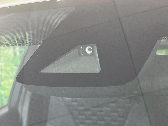 �y�g���^�Z�[�t�e�B�Z���X�z���s���ɑO���̎ԗ�����F�����A�Փ˂������Ȏ��͌x��ƃu���[�L�ŏՓˉ���Ɣ�Q�y�����A�V�X�g�B�����S�Ƀh���C�u�����y���݂��������܂��B