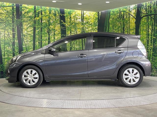 アクア Ｇ　禁煙車　純正ＳＤナビ　バックカメラ　Ｂｌｕｅｔｏｏｔｈ　ＥＴＣ　スマートキー　ＨＩＤヘッド　オートライト　オートエアコン　ＣＤ　ＤＶＤ再生　フルセグ　衝突安全ボディ　プライバシーガラス（55枚目）