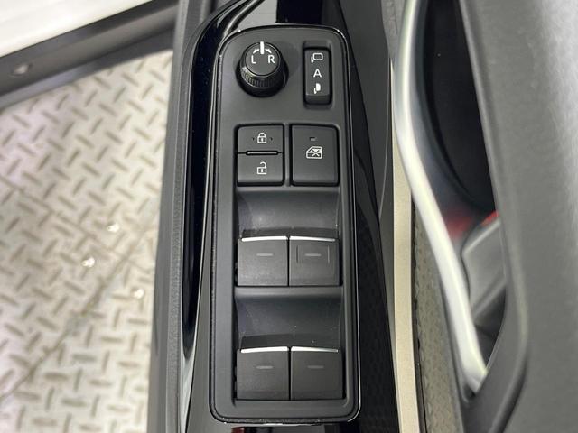 Ｃ－ＨＲ Ｇ　禁煙車　８型ディスプレイオーディオ　全周囲カメラ　衝突被害軽減システム　レーダークルーズ　ハーフレザーシート　ドラレコ　スマートキー　ＬＥＤヘッド　ビルトインＥＴＣ　純正１８インチアルミ（24枚目）