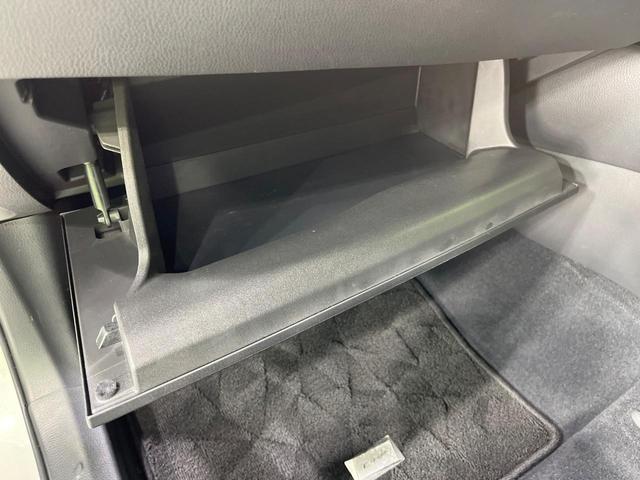 Ｃ－ＨＲ Ｇ　禁煙車　８型ディスプレイオーディオ　全周囲カメラ　衝突被害軽減システム　レーダークルーズ　ハーフレザーシート　ドラレコ　スマートキー　ＬＥＤヘッド　ビルトインＥＴＣ　純正１８インチアルミ（35枚目）