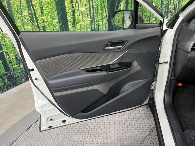 Ｃ－ＨＲ Ｇ　禁煙車　８型ディスプレイオーディオ　全周囲カメラ　衝突被害軽減システム　レーダークルーズ　ハーフレザーシート　ドラレコ　スマートキー　ＬＥＤヘッド　ビルトインＥＴＣ　純正１８インチアルミ（41枚目）