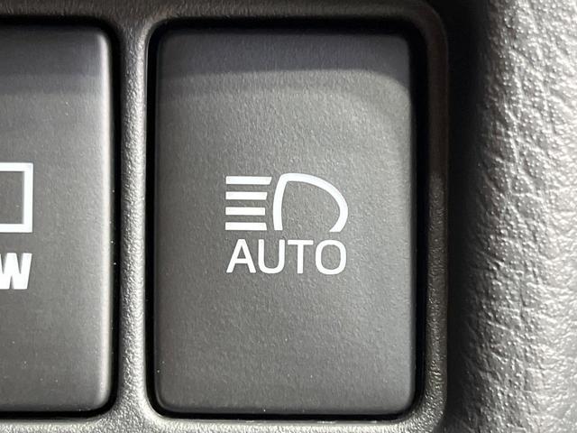 Ｃ－ＨＲ Ｇ　禁煙車　８型ディスプレイオーディオ　全周囲カメラ　衝突被害軽減システム　レーダークルーズ　ハーフレザーシート　ドラレコ　スマートキー　ＬＥＤヘッド　ビルトインＥＴＣ　純正１８インチアルミ（50枚目）