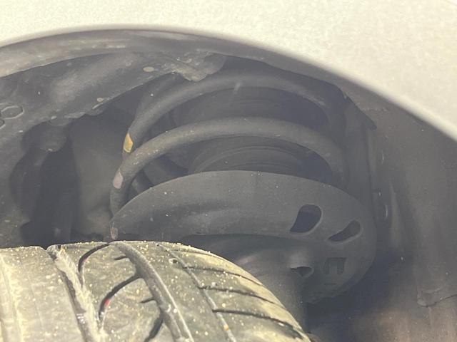 Ｃ－ＨＲ Ｇ　禁煙車　エアロ　純正９インチナビ　バックカメラ　ビルトインＥＴＣ　Ｂｌｕｅｔｏｏｔｈ　　衝突被害軽減システム　レーダークルーズ　コーナーセンサー　ＬＥＤヘッド　純正１８インチアルミ　オートハイビーム（20枚目）