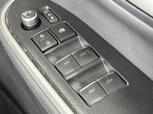 ヴォクシー S-Z 禁煙車 モデリスタエアロ 両側電動ドア 14型後席モニター 純正10型DA バックカメラ 衝突被害軽減システム レーダークルーズ 電動リアゲート ドラレコ シートヒーター ETC 快適利便PKG(23枚目)