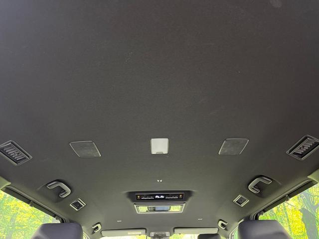 ヴォクシー S-Z 禁煙車 モデリスタエアロ 両側電動ドア 14型後席モニター 純正10型DA バックカメラ 衝突被害軽減システム レーダークルーズ 電動リアゲート ドラレコ シートヒーター ETC 快適利便PKG(62枚目)