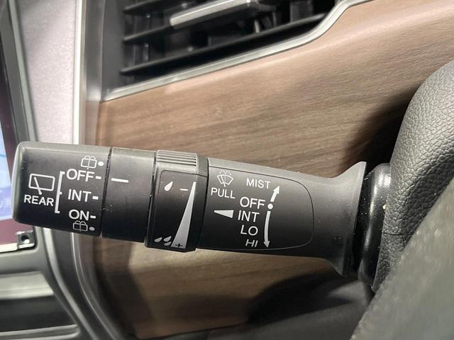 フリード Ｇ・ホンダセンシング　禁煙車　両側電動ドア　純正９型ナビ　バックカメラ　衝突被害軽減システム　スマートキー　ビルトインＥＴＣ　クルコン　車線逸脱警報　シートヒーター　オートエアコン　Ｂｌｕｅｔｏｏｔｈ　ロールサンシェード（34枚目）