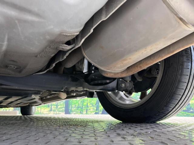 フィットハイブリッド ＲＳ　禁煙車　純正ナビ　バックカメラ　ＨＩＤヘッドライト　ビルトインＥＴＣ　クルコン　純正１６インチアルミホイール　オートエアコン　ＣＤ　ＤＶＤ再生　地デジ　パドルシフト　キーレスシステム　電動格納ミラー（20枚目）