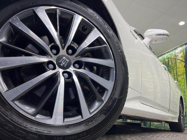 �y�����P�V�C���`�A���~�z�C�[���z�O�ςɃ}�b�`���������A���~�z�C�[���𑕒����Ă���܂��B�e��ЊO�A���~�z�C�[����A�X�^�b�h���X�^�C�����戵�����Ă���܂��B���񂲑��k����������