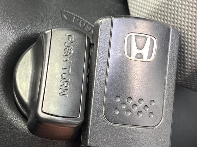 �y�g���������X�}�[�g�L�[�z�J�o����|�P�b�g�ɓ��ꂽ�܂܂ł��h�A�̎{���E�������\�ȃX�}�[�g�L�[�𑕔��B�G���W���̃I���E�I�t�����J�M�����o���K�v����������Ƃ��Ă��֗��ł���