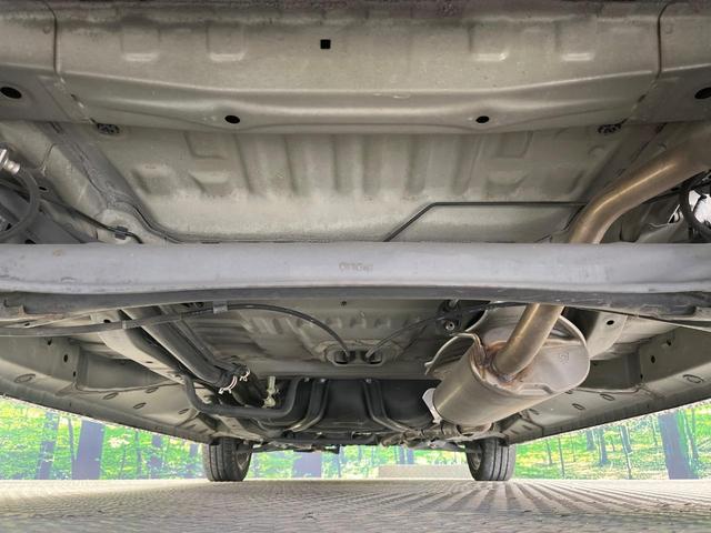 Ｎ－ＢＯＸカスタム Ｇ　ターボＳＳパッケージ　禁煙車　両側電動ドア　ＳＤナビ　バックカメラ　Ｂｌｕｅｔｏｏｔｈ　衝突被害軽減システム　　スマートキー　ＨＩＤヘッド　クルコン　純正１４インチアルミ　オートライト　オートエアコン　ＣＤ　ＤＶＤ再生（19枚目）