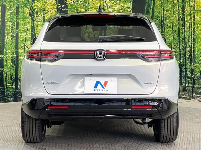 ヴェゼル ｅ：ＨＥＶ　Ｚ・ＰＬａＹパッケージ　登録済未使用車　パノラマルーフ　純正９型ＤＡ　全周囲カメラ　ホンダセンシング　ＥＴＣ２．０　合皮コンビシート　シートヒーター　レーダークルーズ　電動リアゲート　純正１８インチアルミ　デュアルエアコン（15枚目）