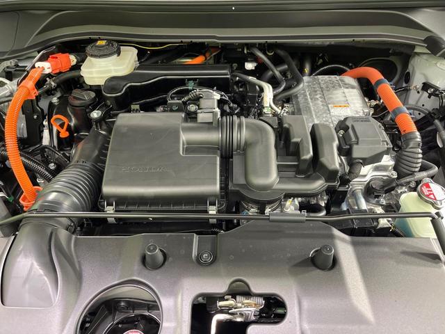 ヴェゼル ｅ：ＨＥＶ　Ｚ・ＰＬａＹパッケージ　登録済未使用車　パノラマルーフ　純正９型ＤＡ　全周囲カメラ　ホンダセンシング　ＥＴＣ２．０　合皮コンビシート　シートヒーター　レーダークルーズ　電動リアゲート　純正１８インチアルミ　デュアルエアコン（18枚目）