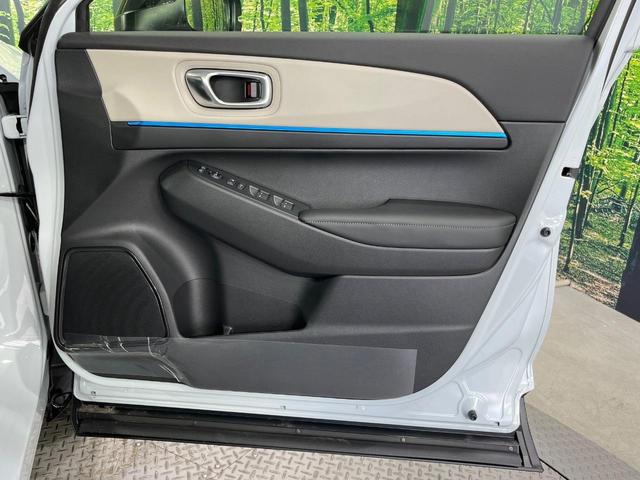 ヴェゼル ｅ：ＨＥＶ　Ｚ・ＰＬａＹパッケージ　登録済未使用車　パノラマルーフ　純正９型ＤＡ　全周囲カメラ　ホンダセンシング　ＥＴＣ２．０　合皮コンビシート　シートヒーター　レーダークルーズ　電動リアゲート　純正１８インチアルミ　デュアルエアコン（21枚目）