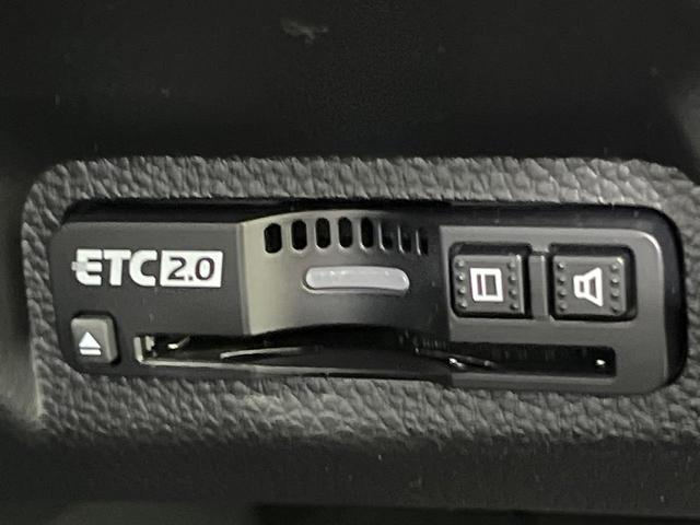 ヴェゼル ｅ：ＨＥＶ　Ｚ・ＰＬａＹパッケージ　登録済未使用車　パノラマルーフ　純正９型ＤＡ　全周囲カメラ　ホンダセンシング　ＥＴＣ２．０　合皮コンビシート　シートヒーター　レーダークルーズ　電動リアゲート　純正１８インチアルミ　デュアルエアコン（28枚目）