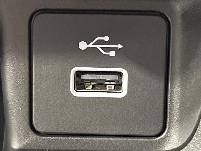 ヴェゼル ｅ：ＨＥＶ　Ｚ・ＰＬａＹパッケージ　登録済未使用車　パノラマルーフ　純正９型ＤＡ　全周囲カメラ　ホンダセンシング　ＥＴＣ２．０　合皮コンビシート　シートヒーター　レーダークルーズ　電動リアゲート　純正１８インチアルミ　デュアルエアコン（35枚目）