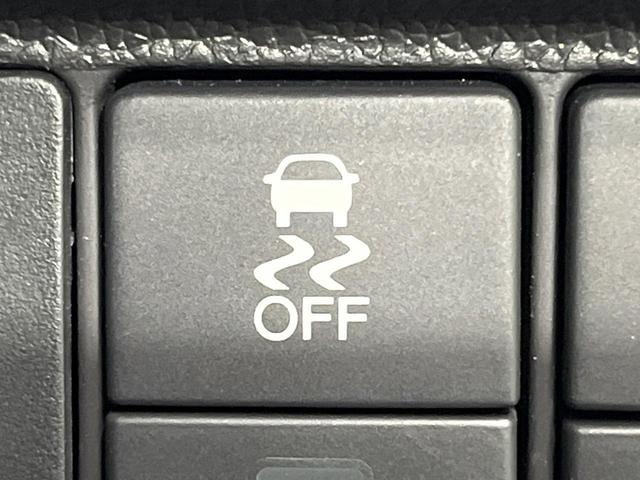 フィットハイブリッド F 禁煙車 純正8型SDナビ バックカメラ 衝突被害軽減システム レーダークルーズ ドラレコ スマートキー ビルトインETC 車線逸脱警報 オートエアコン Bluetooth CD DVD フルセグTV(27枚目)