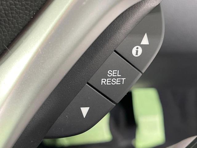 フィットハイブリッド F 禁煙車 純正8型SDナビ バックカメラ 衝突被害軽減システム レーダークルーズ ドラレコ スマートキー ビルトインETC 車線逸脱警報 オートエアコン Bluetooth CD DVD フルセグTV(30枚目)