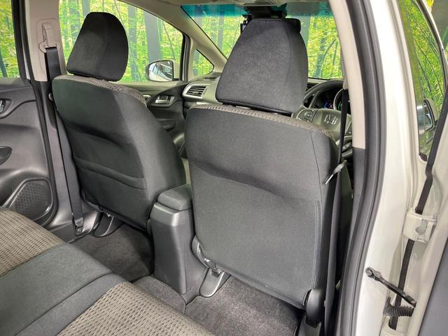 フィットハイブリッド F 禁煙車 純正8型SDナビ バックカメラ 衝突被害軽減システム レーダークルーズ ドラレコ スマートキー ビルトインETC 車線逸脱警報 オートエアコン Bluetooth CD DVD フルセグTV(48枚目)