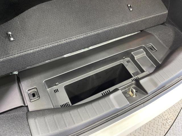 フィットハイブリッド F 禁煙車 純正8型SDナビ バックカメラ 衝突被害軽減システム レーダークルーズ ドラレコ スマートキー ビルトインETC 車線逸脱警報 オートエアコン Bluetooth CD DVD フルセグTV(57枚目)