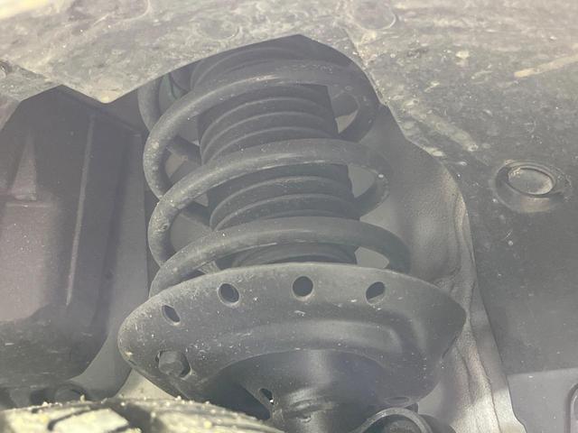 フィットハイブリッド F 禁煙車 純正8型SDナビ バックカメラ 衝突被害軽減システム レーダークルーズ ドラレコ スマートキー ビルトインETC 車線逸脱警報 オートエアコン Bluetooth CD DVD フルセグTV(61枚目)