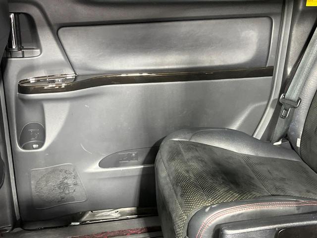 ヴェルファイア ２．４Ｚ　ゴールデンアイズＩＩ　禁煙車　両側電動ドア　ＢＩＧＸ１０型ナビ　アルパイン１２型後席モニター　バックカメラ　ＥＴＣ　ハーフレザーシート　コーナーセンサー　スマートキー　ＨＩＤヘッド　クルコン　ドラレコ（55枚目）