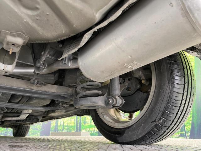 お車を安心してお乗りいただく為には、足回りの定期点検が欠かせません。サービスサポート（有償保証）では無料点検もご提供しており、安心のカーライフをお過ごしいただけるサポート体制が整っています。