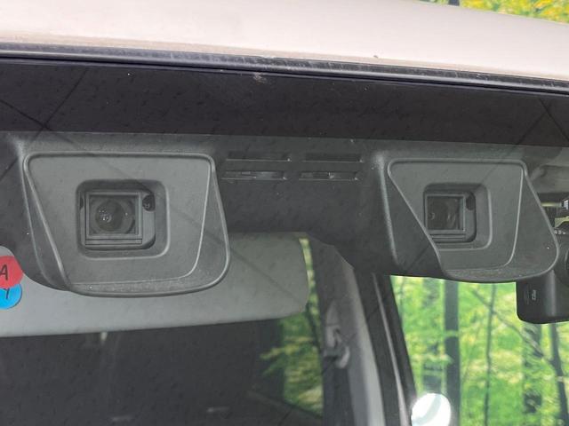 ハスラー ＪスタイルＩＩ　禁煙車　純正ＳＤナビ　衝突被害軽減システム　ハーフレザーシート　ドラレコ　スマートキー　ＨＩＤヘッド　ビルトインＥＴＣ　純正１５インチアルミ　車線逸脱警報　オートライト　オートエアコン（4枚目）