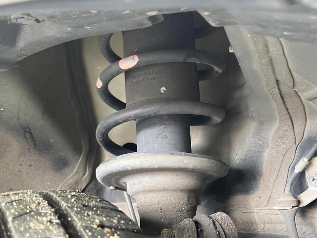 ハスラー ＪスタイルＩＩ　禁煙車　純正ＳＤナビ　衝突被害軽減システム　ハーフレザーシート　ドラレコ　スマートキー　ＨＩＤヘッド　ビルトインＥＴＣ　純正１５インチアルミ　車線逸脱警報　オートライト　オートエアコン（20枚目）