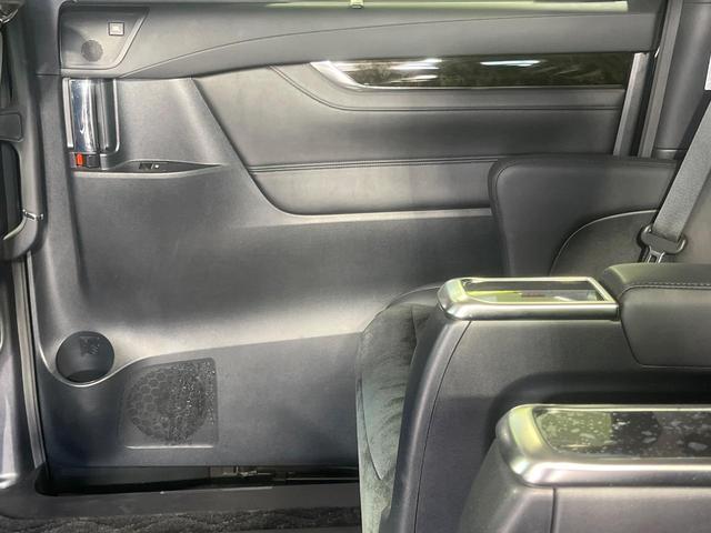 アルファード ２．５Ｓ　Ｃパッケージ　禁煙車　サンルーフ　エアロ　両側電動ドア　純正ＳＤナビ　後席モニター　全周囲カメラ　ＪＢＬサウンド　衝突被害軽減システム　レーダークルーズ　前後席パワーシート　コーナーセンサー　スマートキー（49枚目）