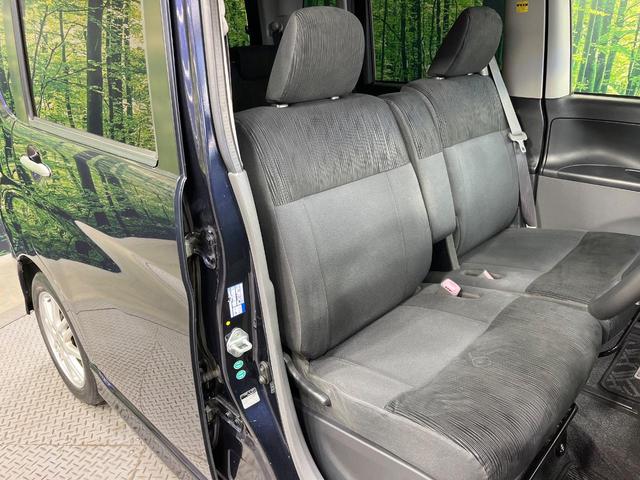タント カスタムＸリミテッド　禁煙車　電動スライドドア　ポータブルナビ　スマートキー　ＨＩＤヘッドライト　ＥＴＣ　純正１５インチアルミホイール　オートエアコン　ＨＩＤフォグライト　革巻きステアリングホイール（8枚目）