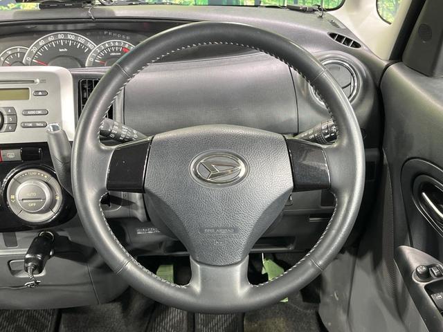 タント カスタムＸリミテッド　禁煙車　電動スライドドア　ポータブルナビ　スマートキー　ＨＩＤヘッドライト　ＥＴＣ　純正１５インチアルミホイール　オートエアコン　ＨＩＤフォグライト　革巻きステアリングホイール（11枚目）